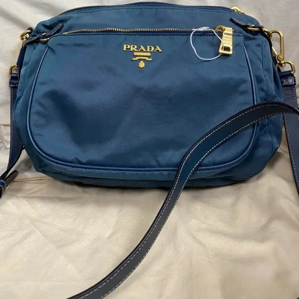 95新 Prada/普拉达 G专属/普拉达斜挎相机包/23024