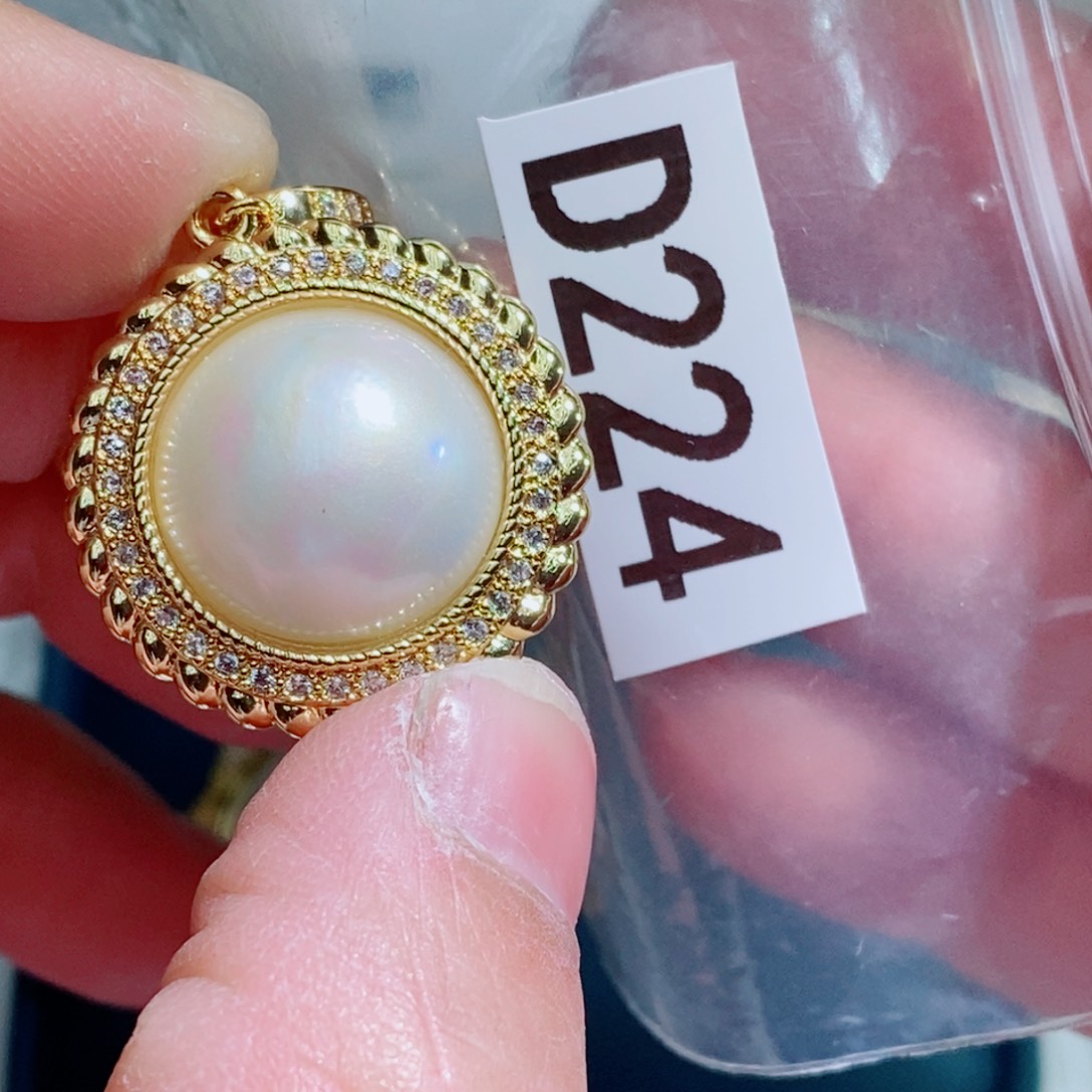 向***生银S925镶嵌其他淡水珍珠