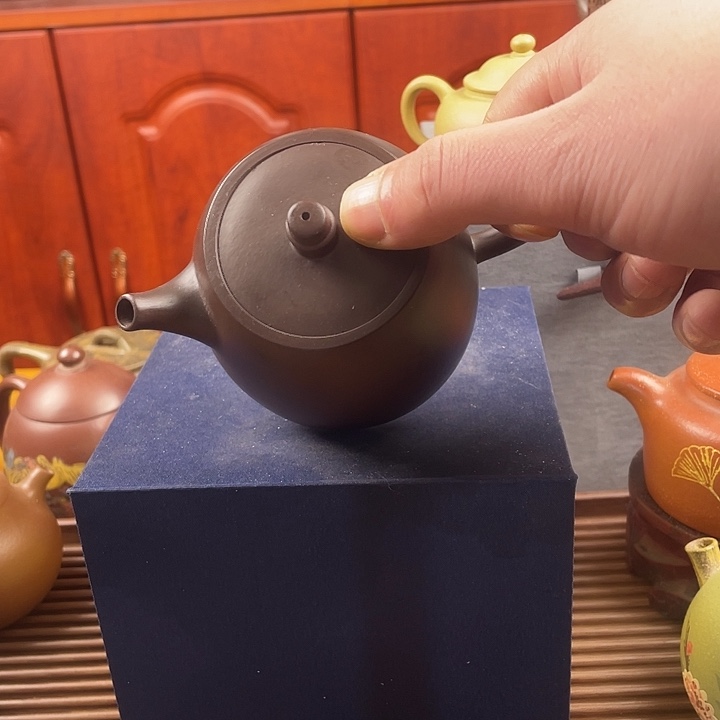 紫砂茶壶处理一把