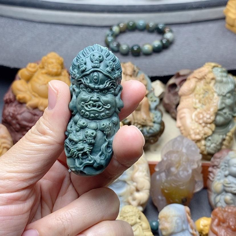 【闪购商品】定制石英质玉吊坠未镶嵌