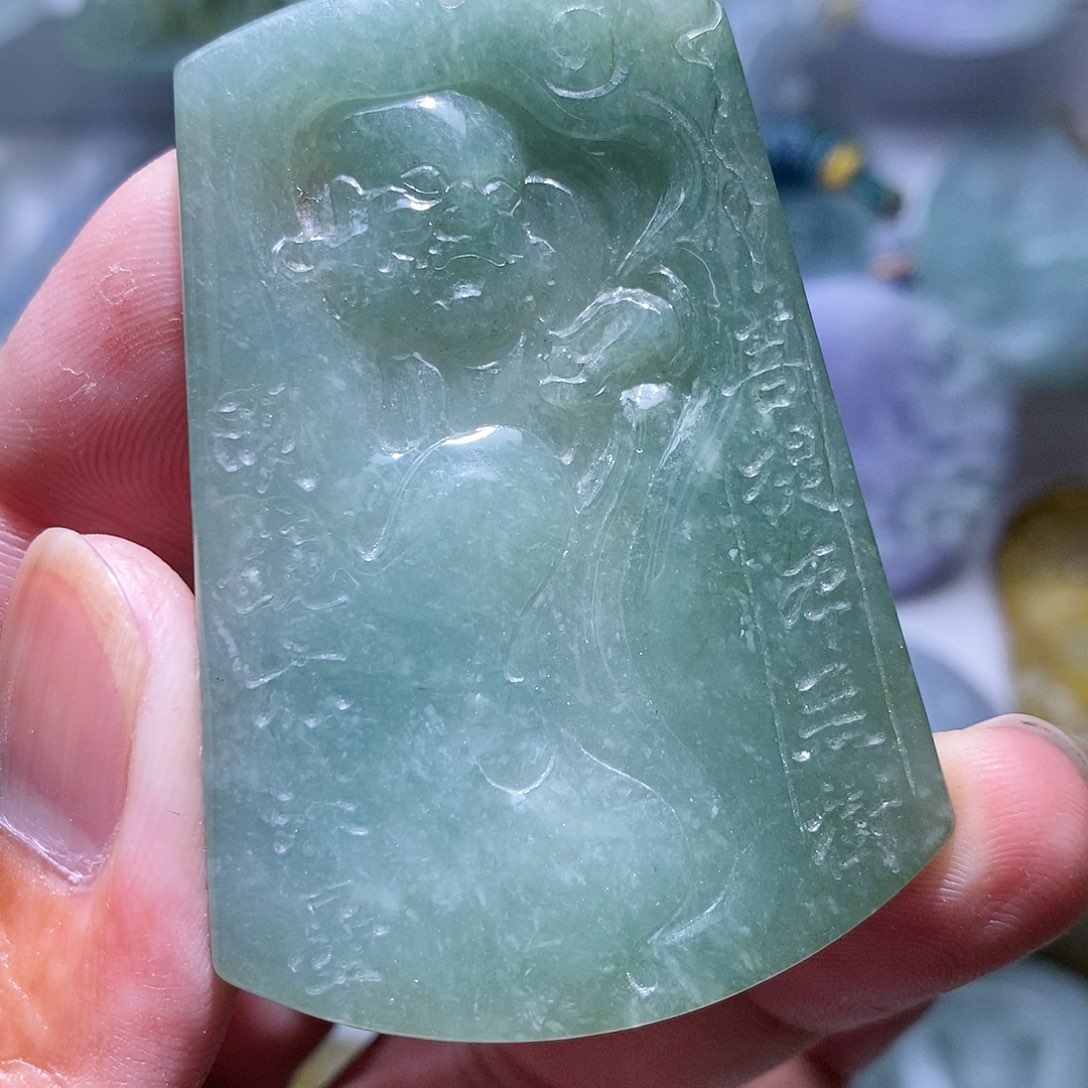 【闪购商品】翡翠未镶嵌颈饰111111111111