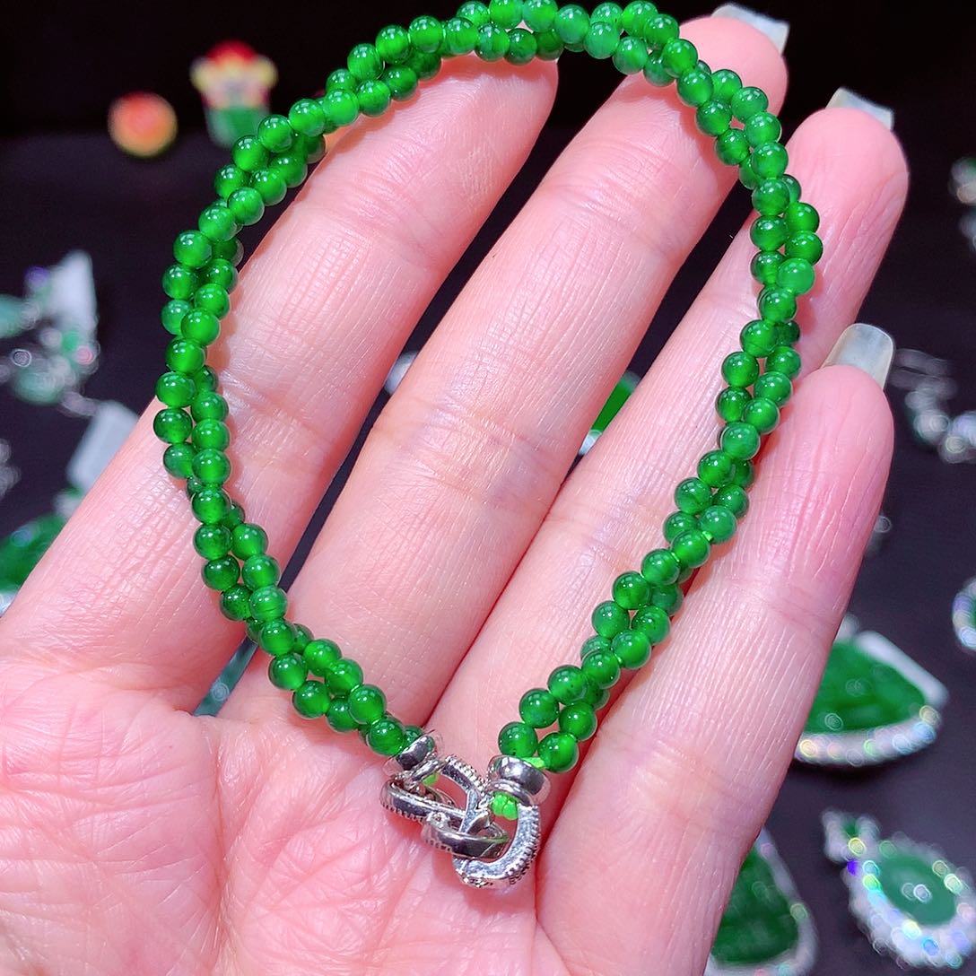 【闪购商品】翡翠吊坠(不含链)未镶嵌