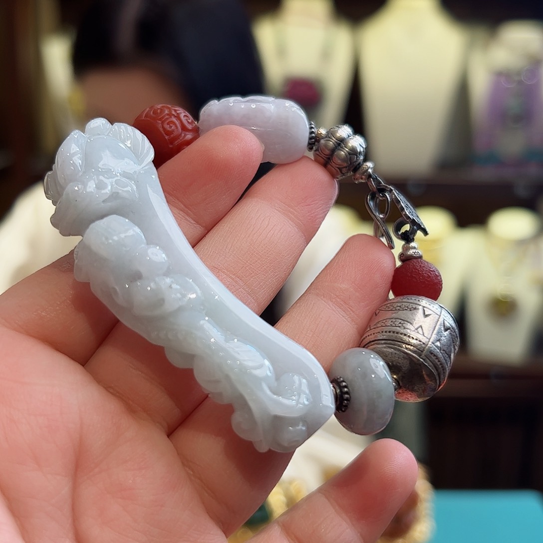 翡翠手链未镶嵌古风