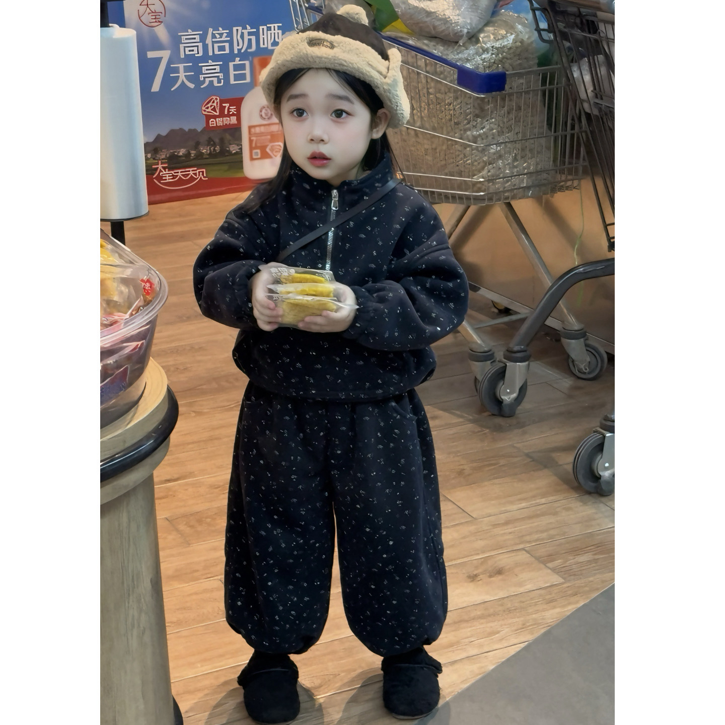 女童加绒加厚套装2025秋冬新款儿童宝宝洋气碎花连帽卫衣外套卫裤