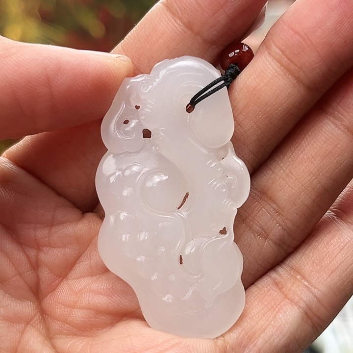 和田玉颈饰未镶嵌