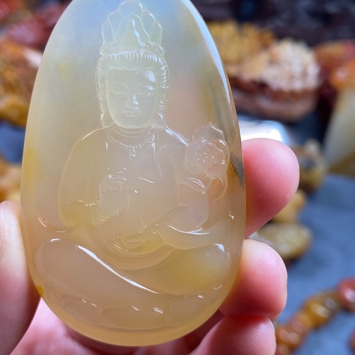 石英质玉（黄龙玉）合金颈饰