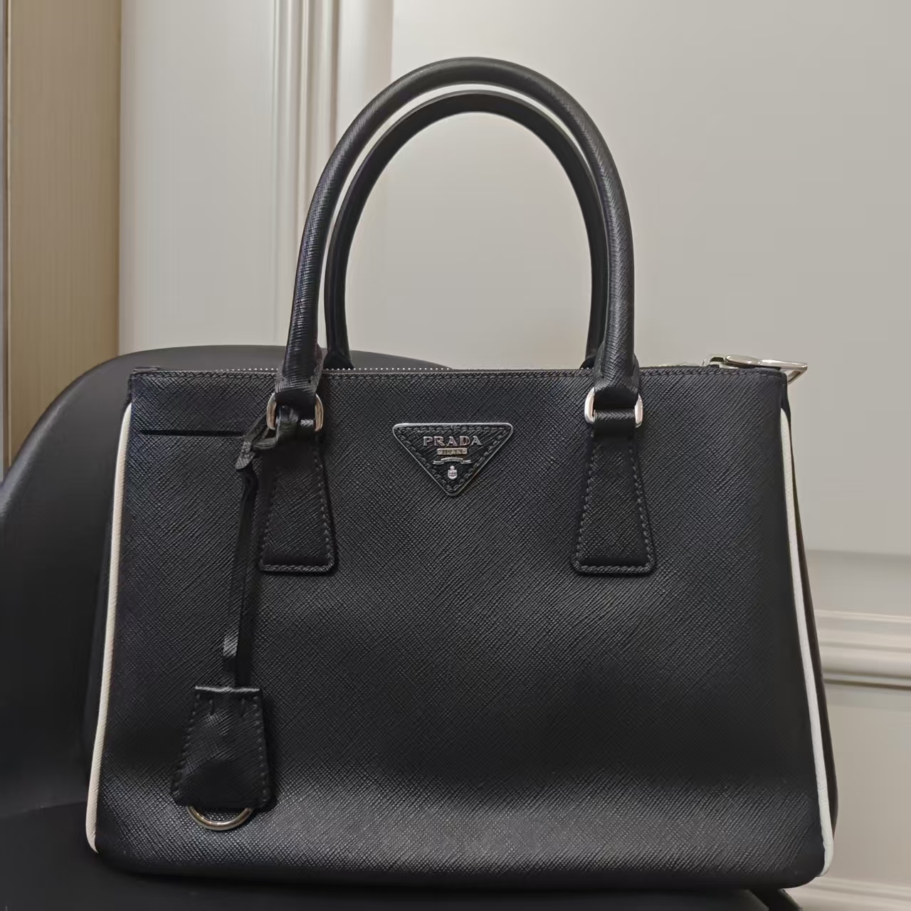 95新 Prada/普拉达 乱乱子中古/女士/手提包/95712