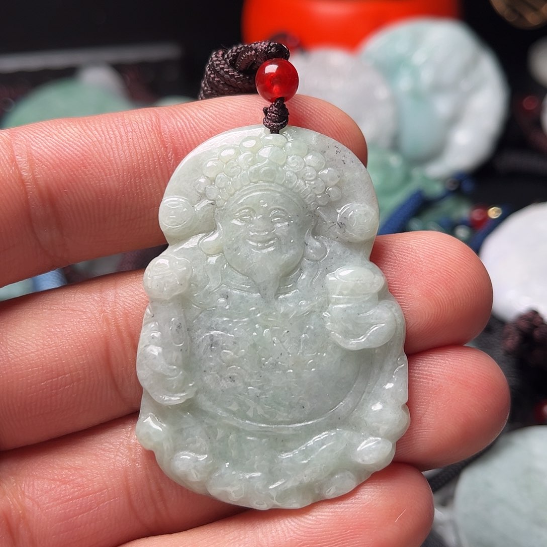翡翠吊坠(赠链)未镶嵌缅甸翡翠首饰挂件
