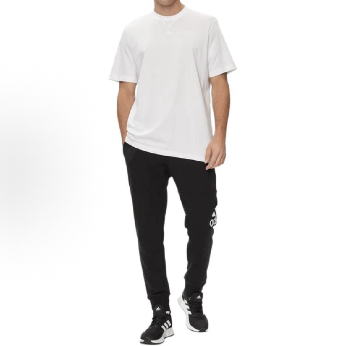 adidas 纯色印花圆领套头直筒运动休闲短袖T恤 男款 白色ic9788