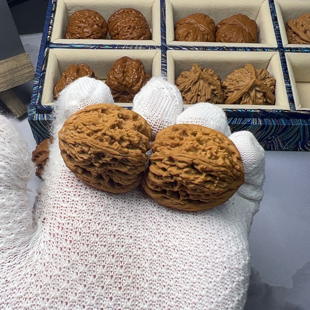 K***3吊坠文玩核桃练手南疆