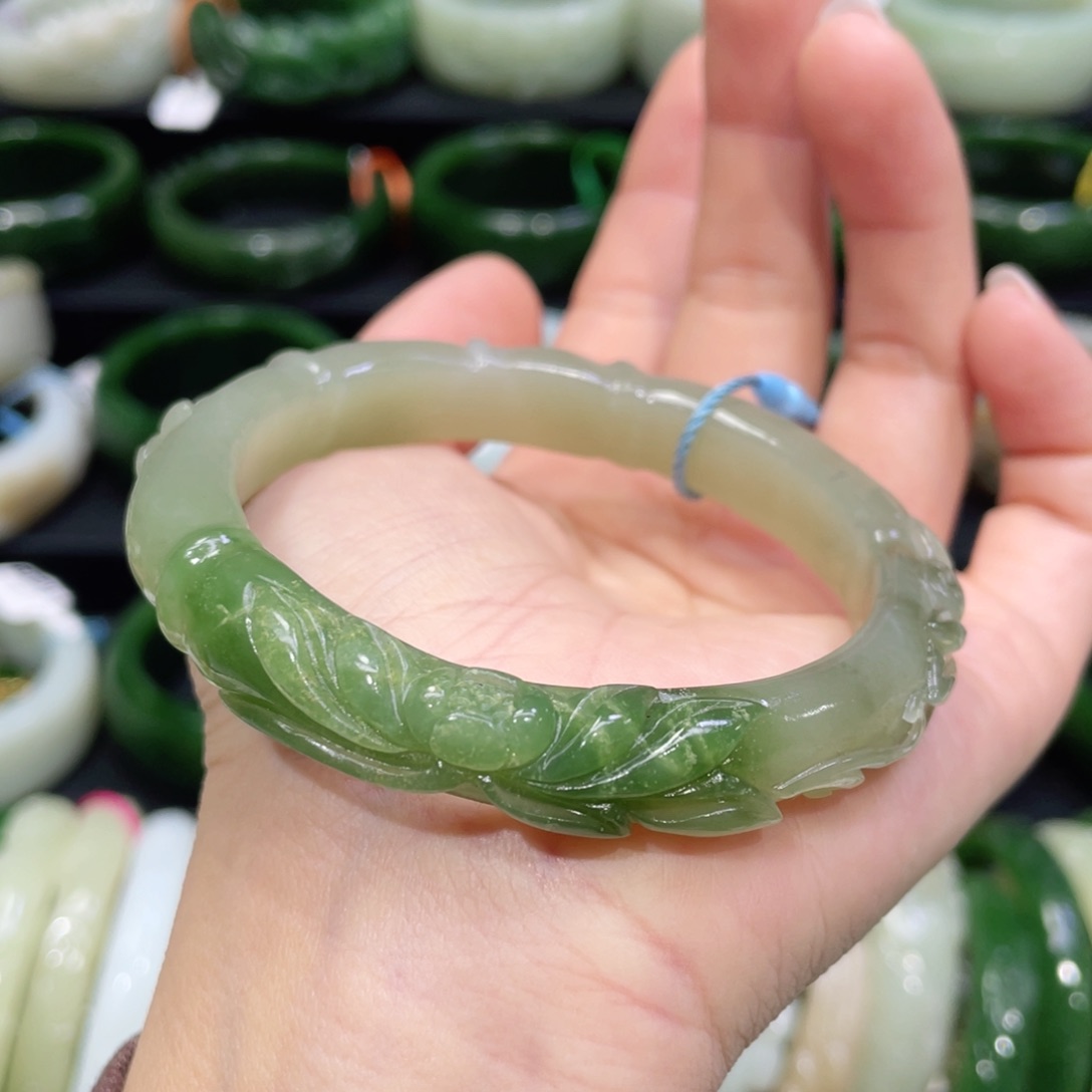 未镶嵌手镯和田玉10