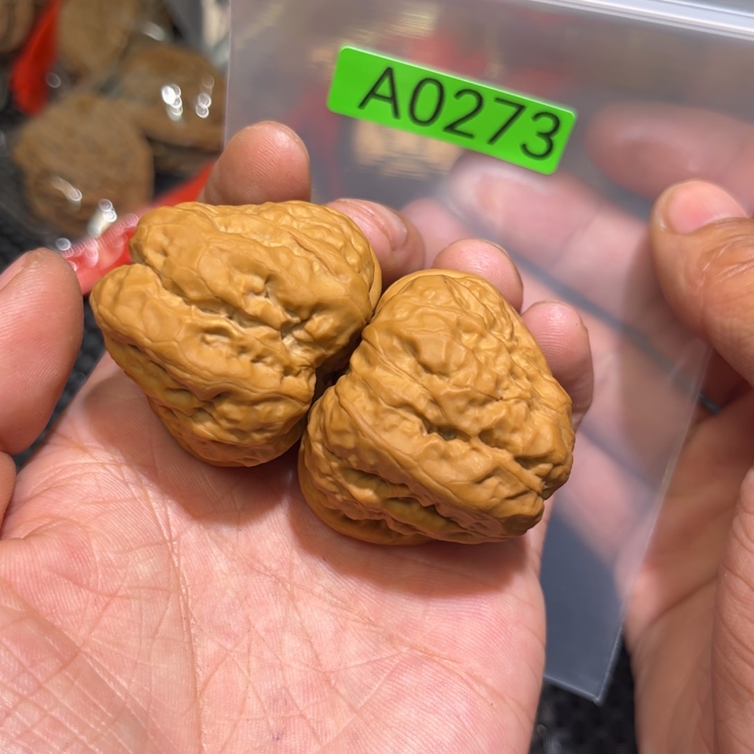 文玩核桃吊坠41三角哇修