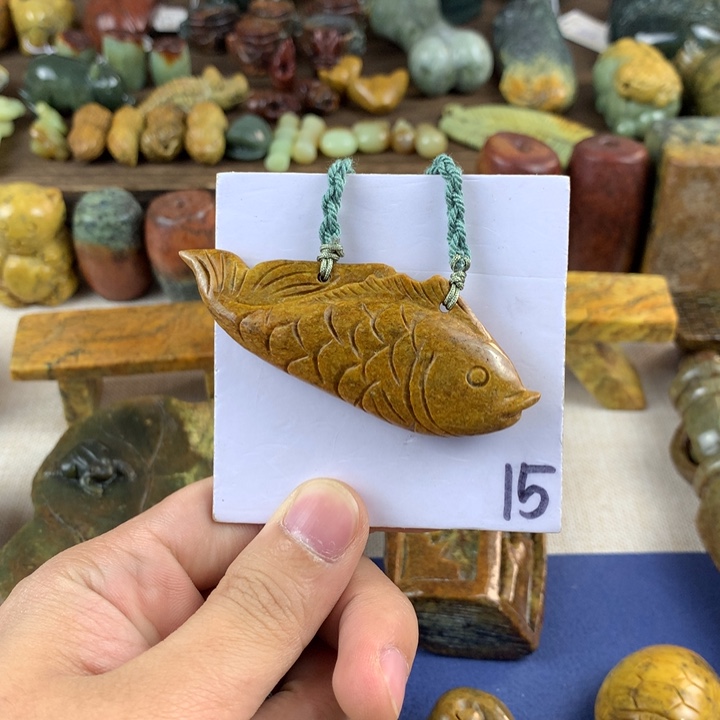 岫岩河磨玉（透闪石质玉）未镶嵌珠宝奇石