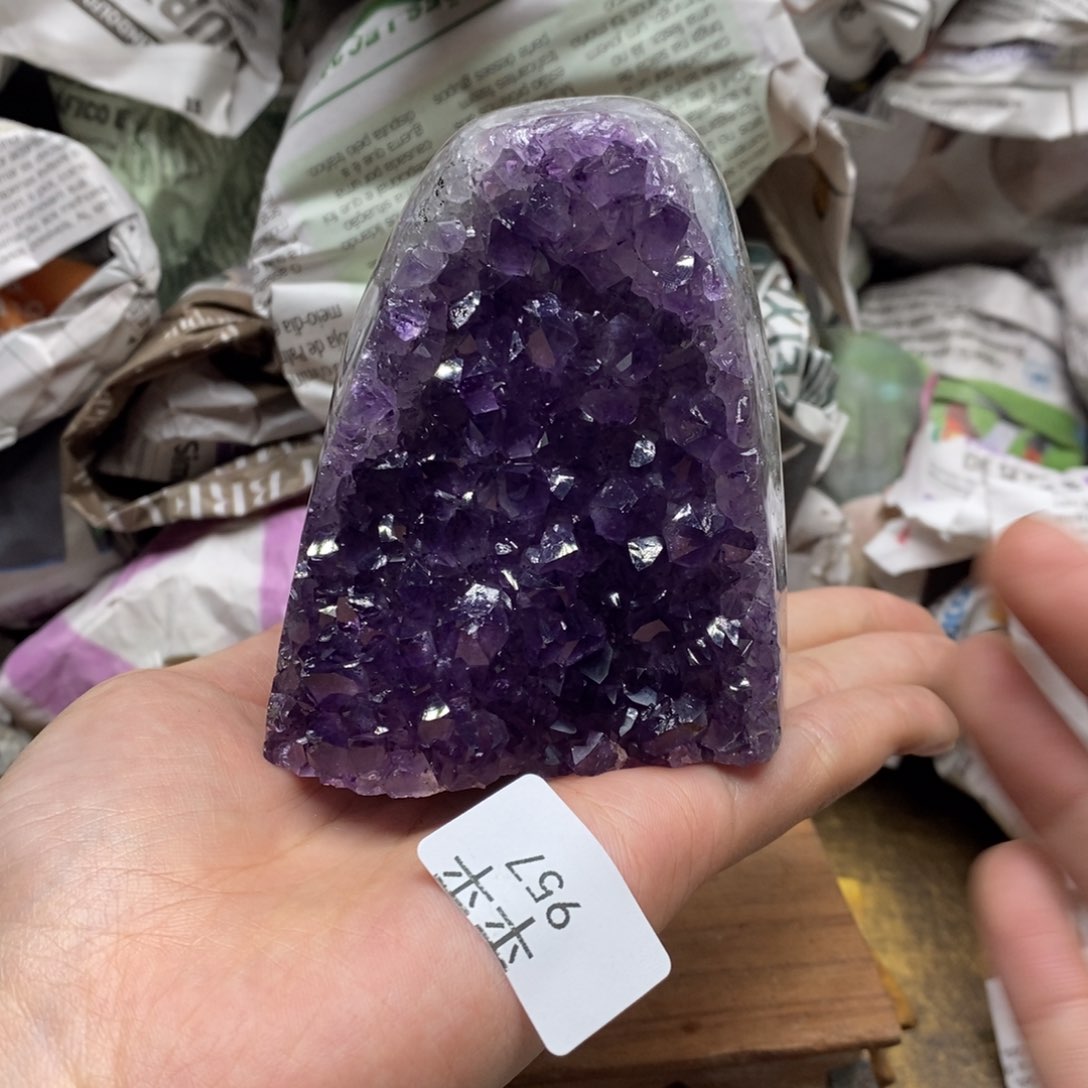 紫晶乌拉圭未镶嵌