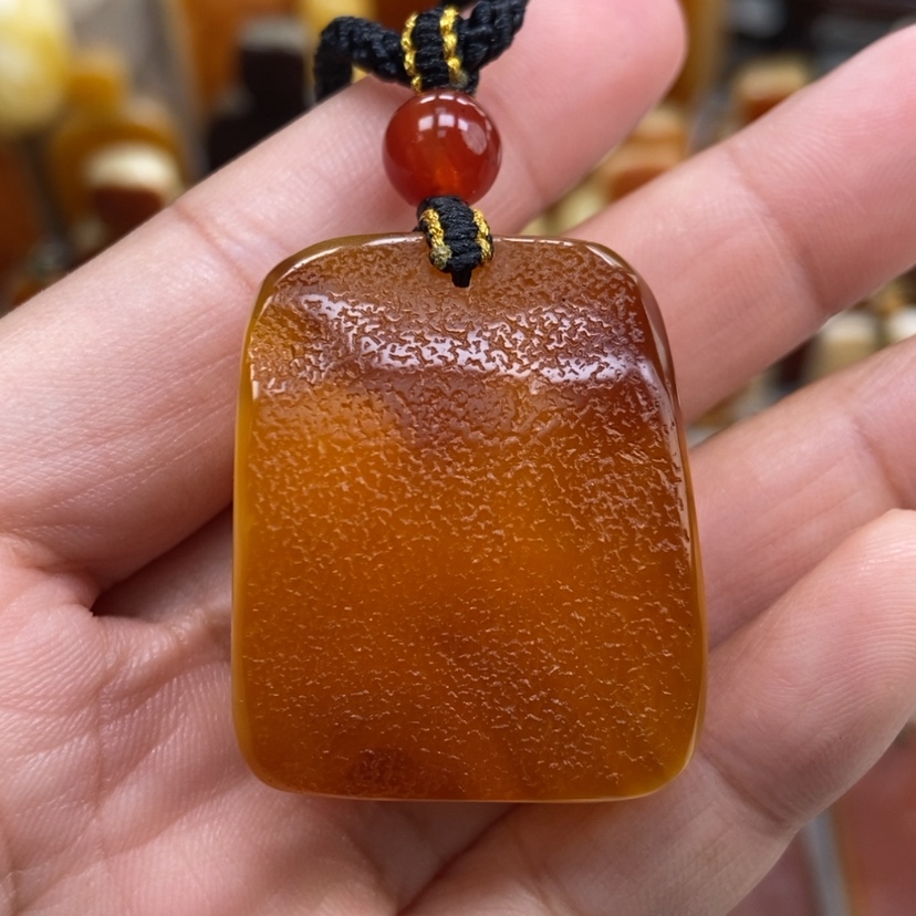 【闪购商品】琥珀颈饰未镶嵌