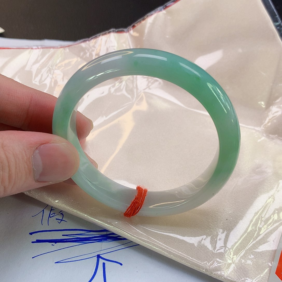 翡翠手镯未镶嵌029缅甸天然翡翠A货