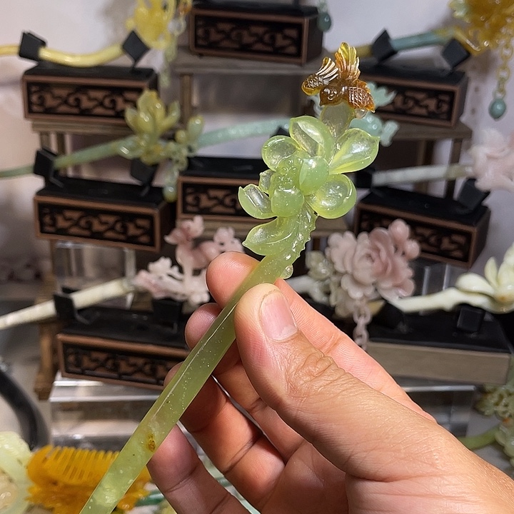 蛇纹石玉未镶嵌发饰