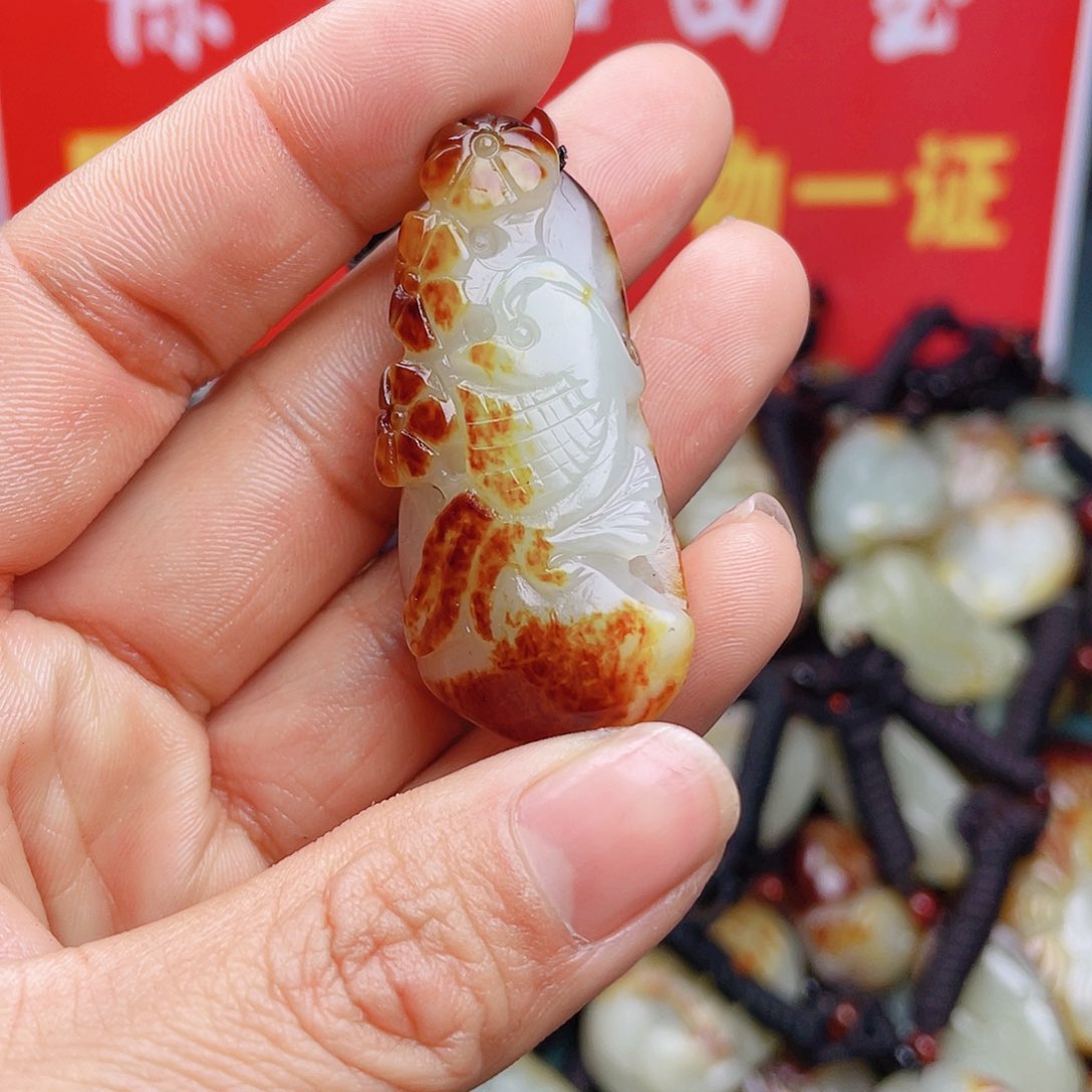 和田玉颈饰未镶嵌