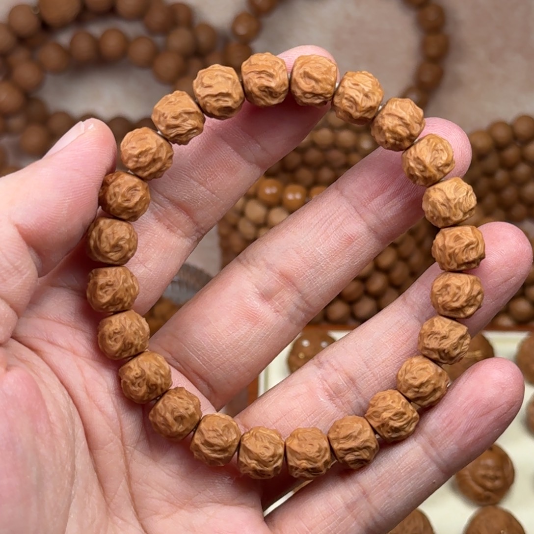 猴头核桃吊坠原皮原色猴头龙蛇手串