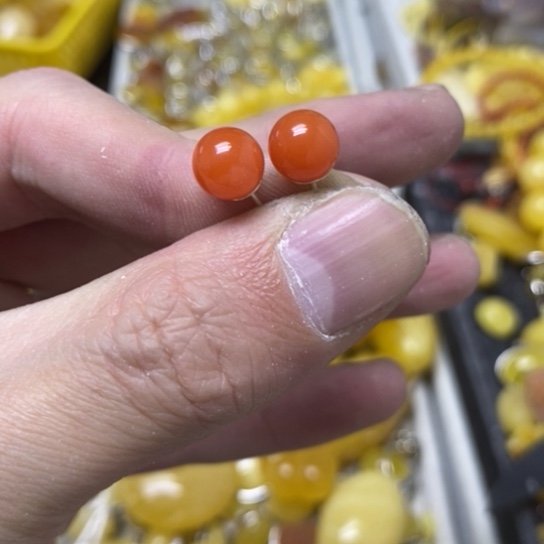 南红玛瑙耳钉银S925镶嵌多样性发货