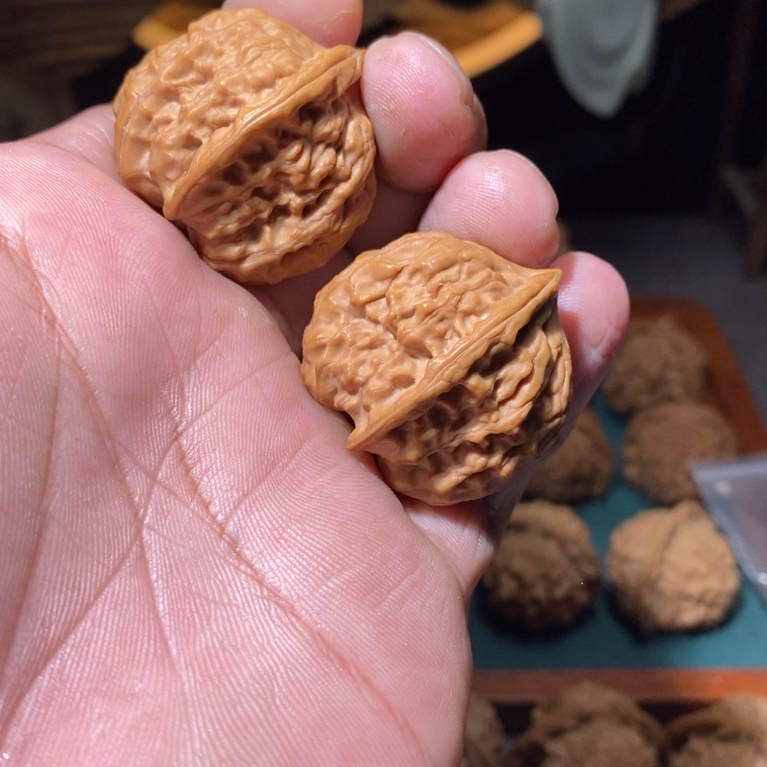 文玩核桃吊坠九月元宝35