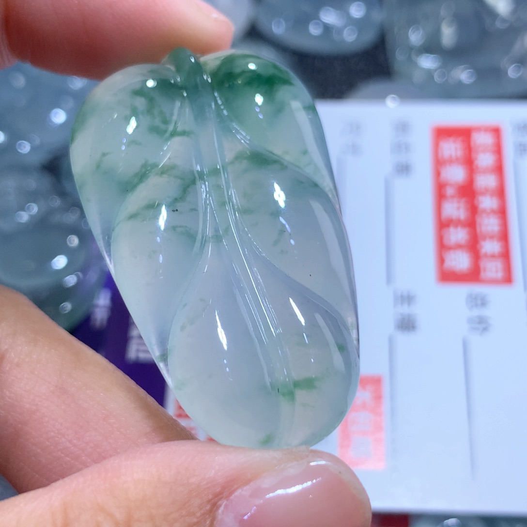 翡翠颈饰未镶嵌缅甸