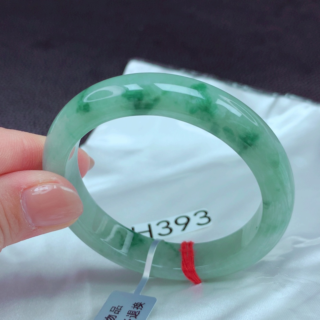 翡翠手镯未镶嵌手镯88