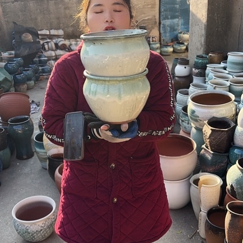 口20高16瑕疵盆子。 