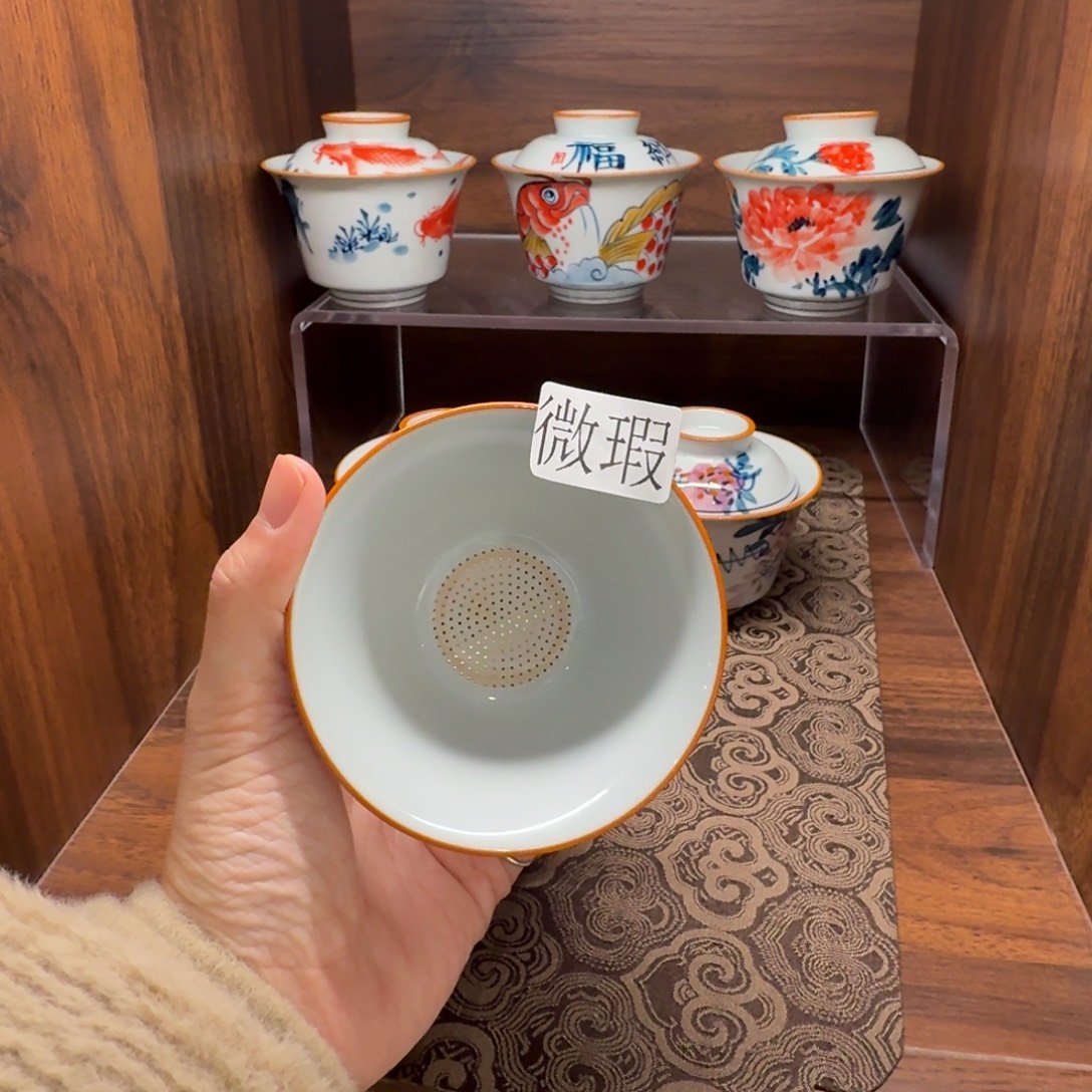 釉下手绘茶具微瑕