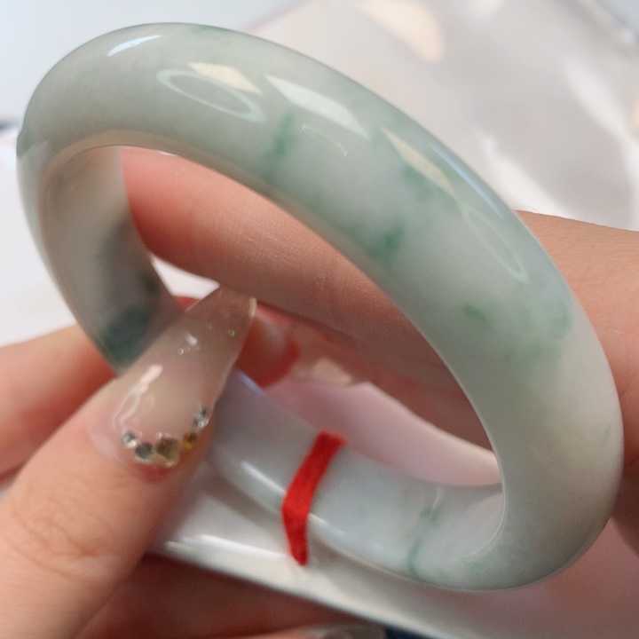 【闪购商品】翡翠手镯未镶嵌57+圈