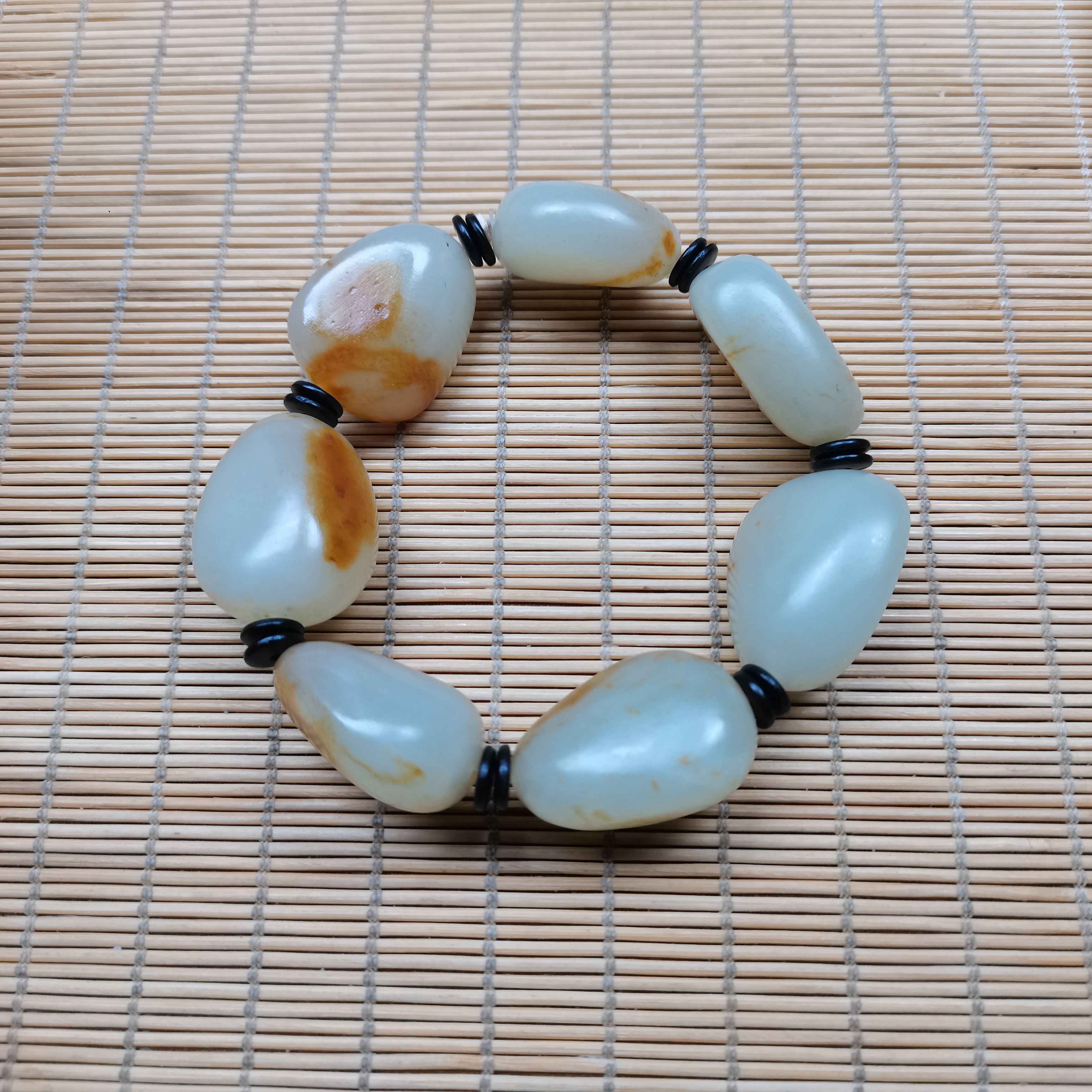 新疆和田玉手链121克