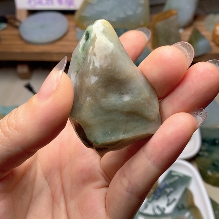 翡翠未镶嵌颈饰天然