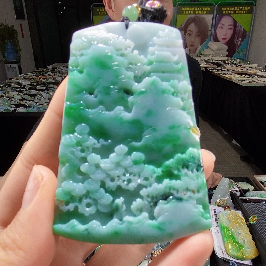 颈饰未镶嵌翡翠翡翠