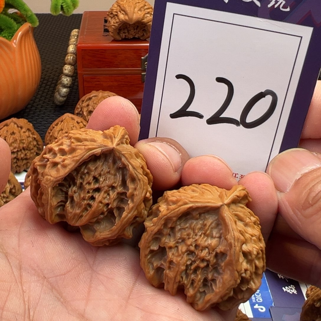 文玩核桃把件全品盘山三棱聚宝盆220号