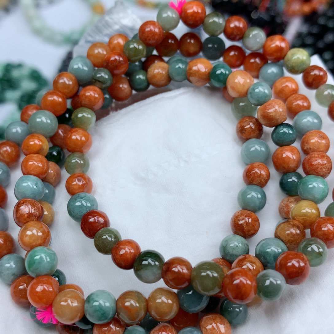 翡翠颈饰未镶嵌珠子