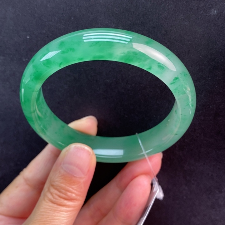 石英质玉手镯未镶嵌金*士