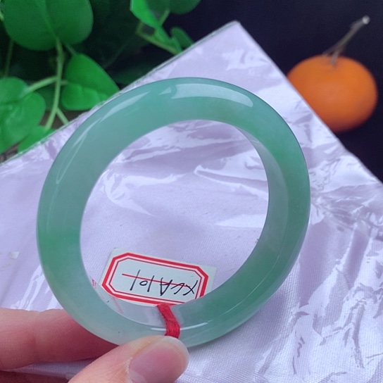翡翠手镯未镶嵌    正圈55
