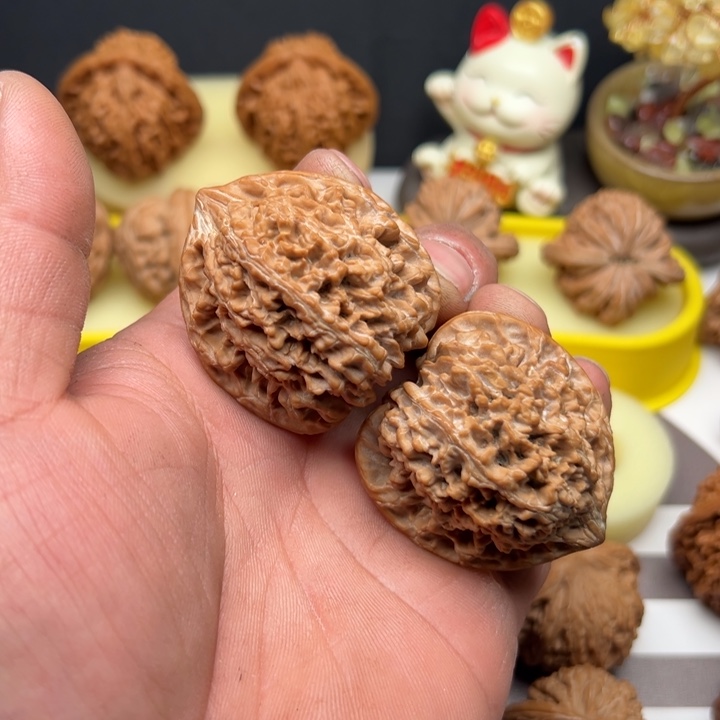 往****文玩核桃把件百花山