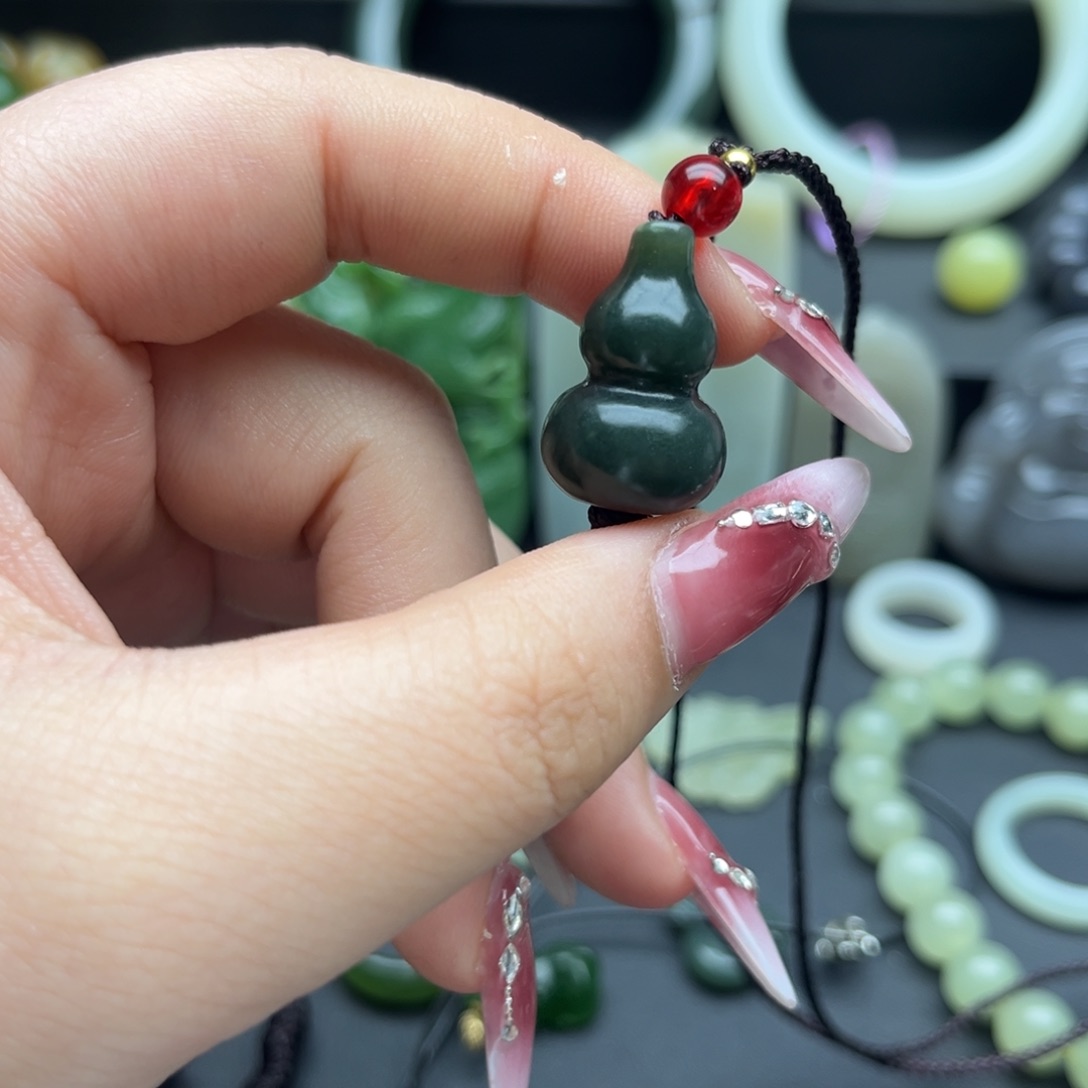 未镶嵌和田玉珠宝半成品