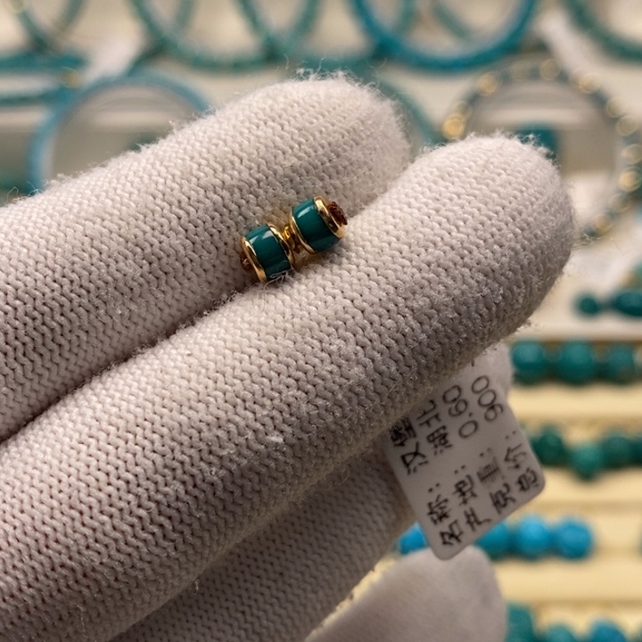 绿松石珠宝奇石18K金镶嵌