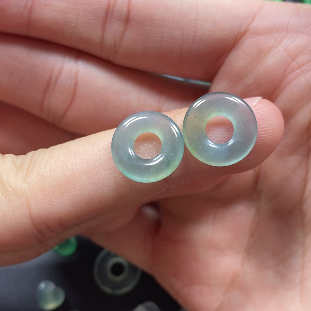 翡翠挂件未镶嵌翡翠珠宝翡翠珠宝