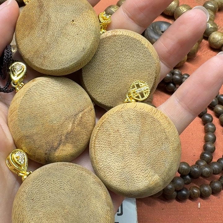 大叶紫檀（黑酸枝木类）