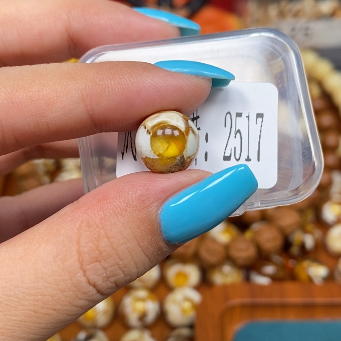 蜜蜡未镶嵌珠宝奇石2517