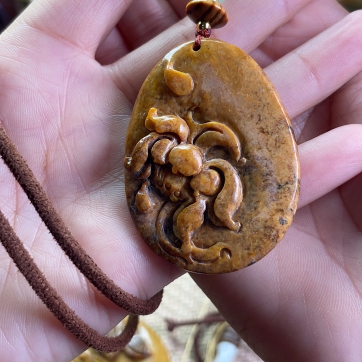 *****岫岩河磨玉（透闪石质玉）未镶嵌挂件