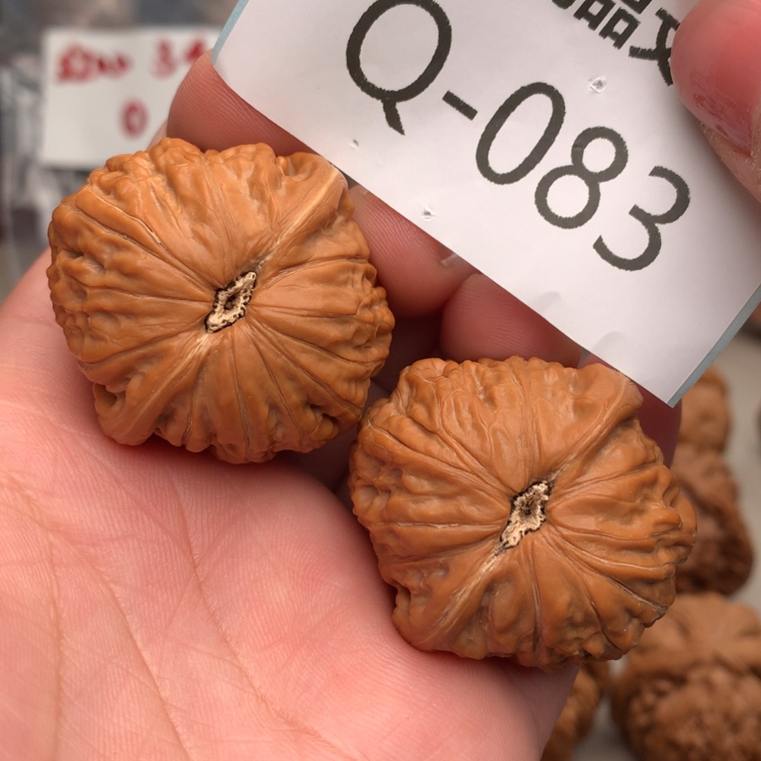 文玩核桃把件37铁锤………