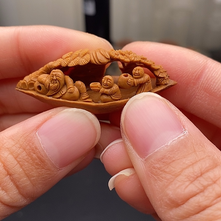 橄榄核吊坠核舟记