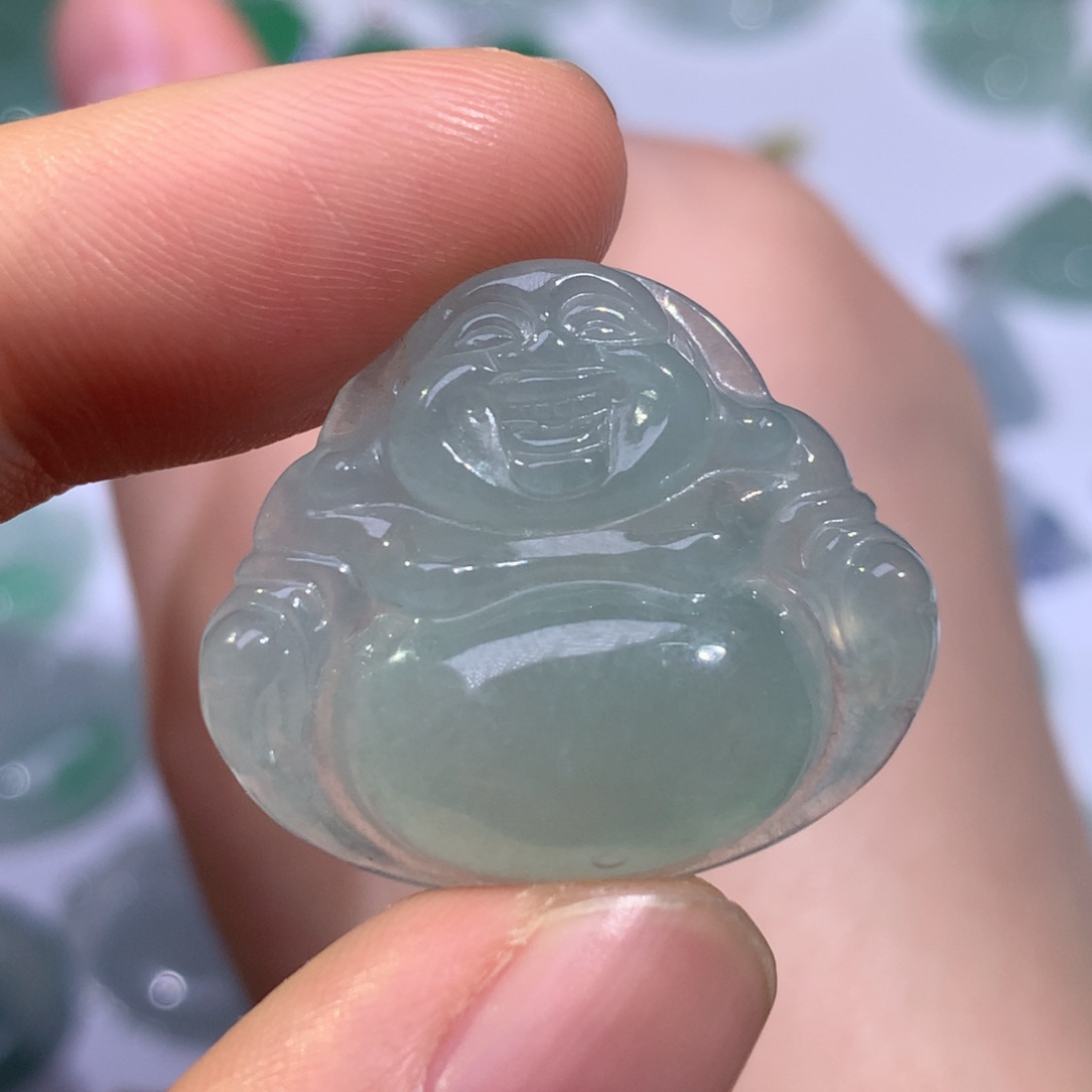 翡翠未镶嵌颈饰佛公