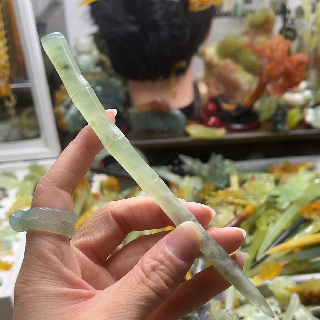 蛇纹石玉发饰合金