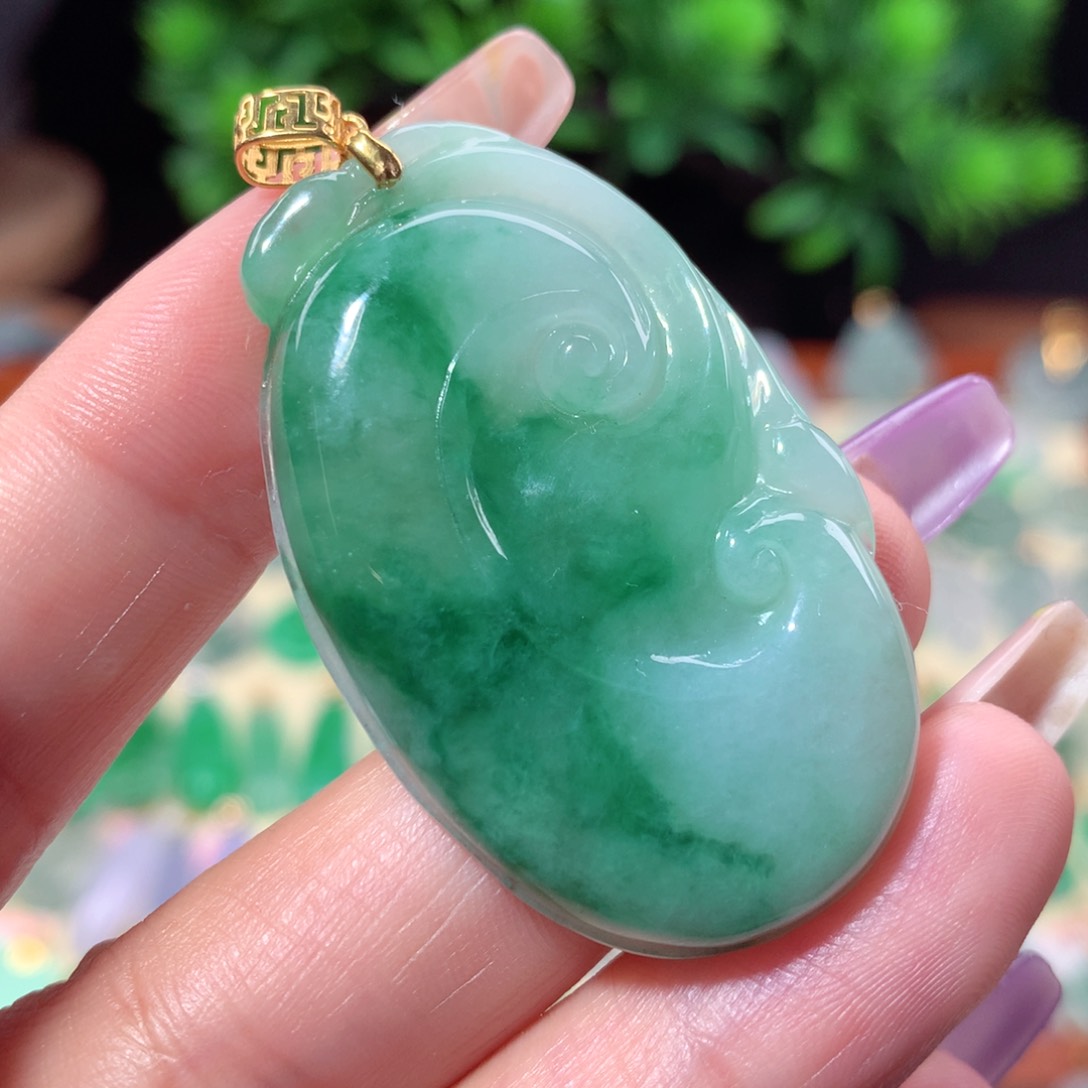 翡翠吊坠(不含链)18K金镶嵌