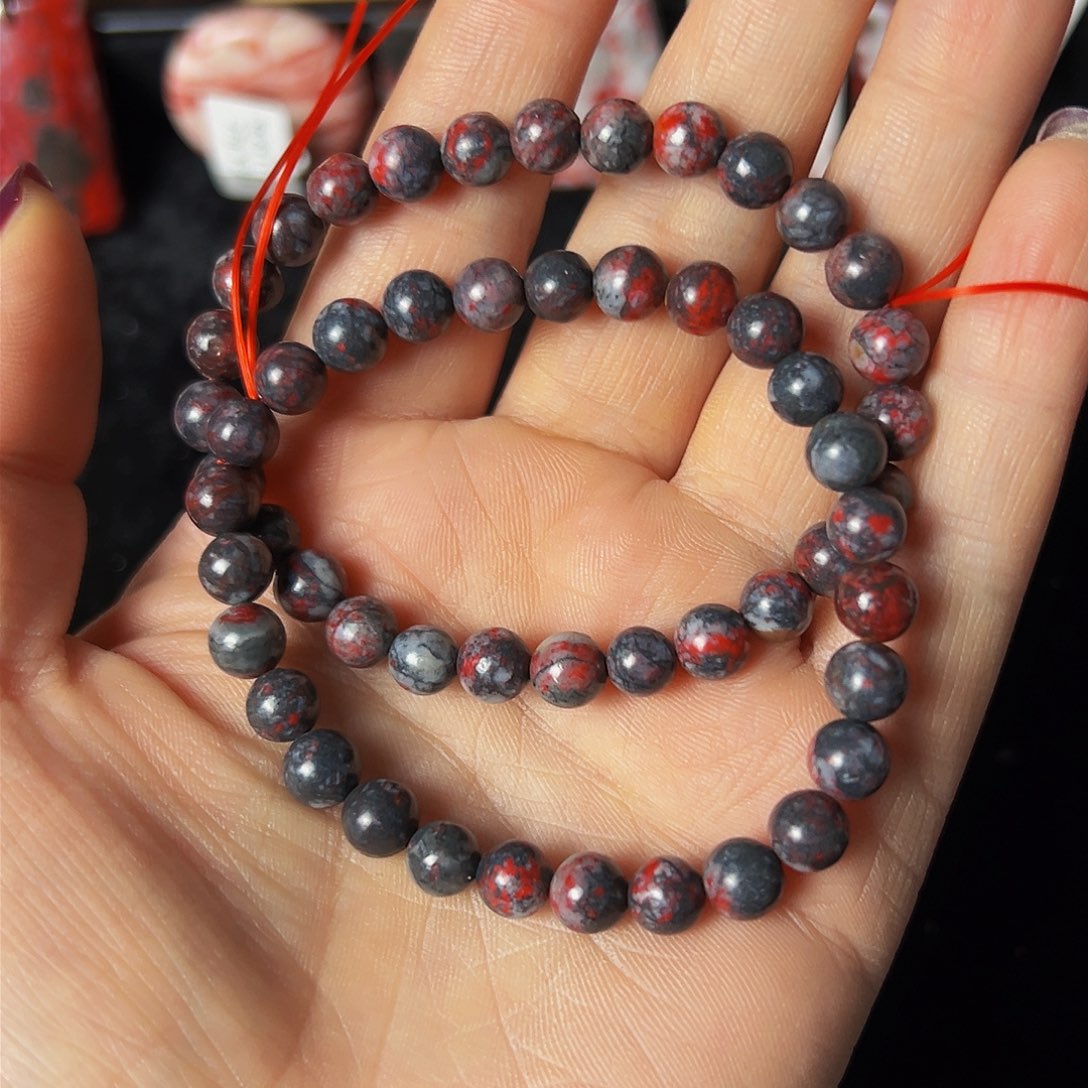 玛瑙/玉髓 朱砂原石卡6-7两串未镶嵌